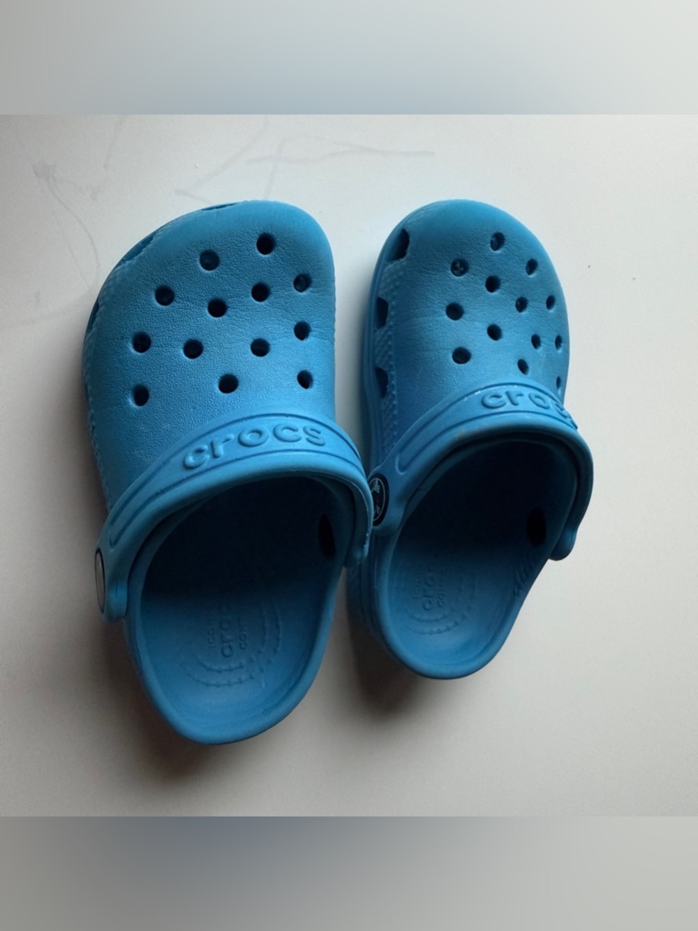 CROCS Toddler Classic Clogs in Bright Blue